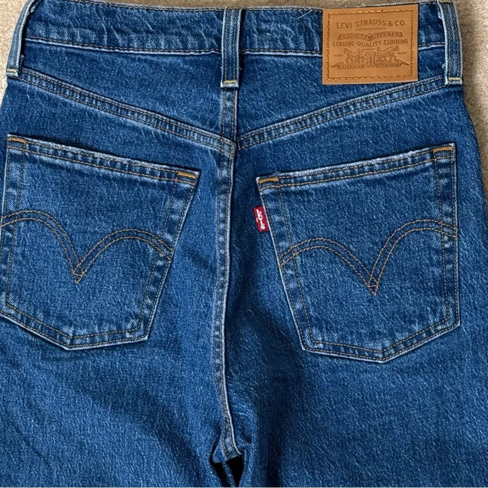Levi's Ribcage Straight Fit Ankle Jeans Women's 25 Blue High-Rise‎ Raw-Hem Denim